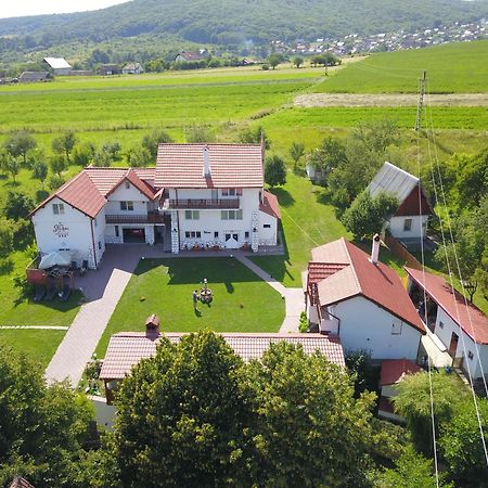 Hotel Casuta Cu Flori Vilcele  Exterior foto